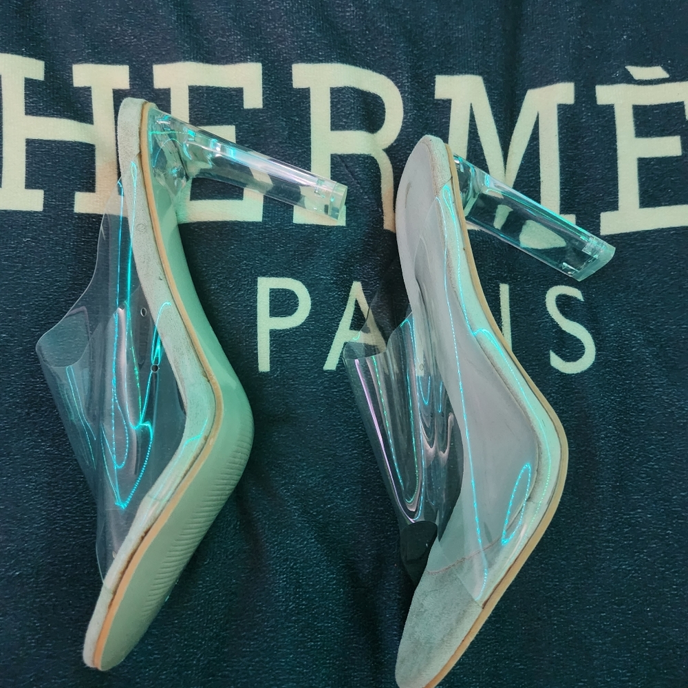Clear heels - Picture 3 of 4